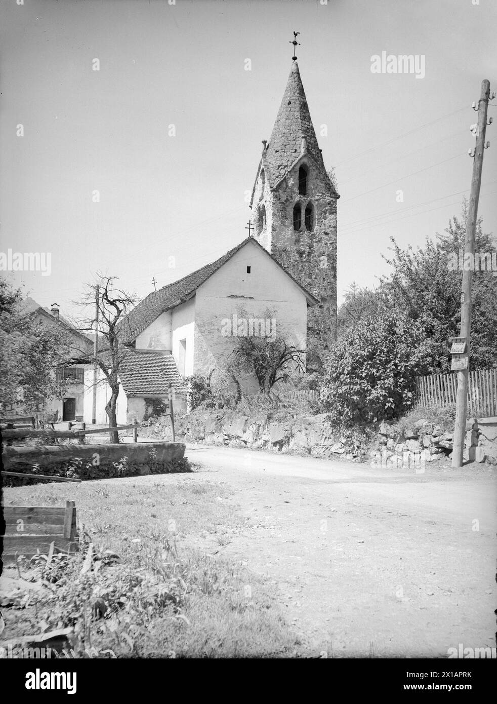 Bludesch in the Walgau, parish church St. Nikolaus, 1930 - 19300101 PD8969 - Rechteinfo: Rights Managed (RM) Stock Photo