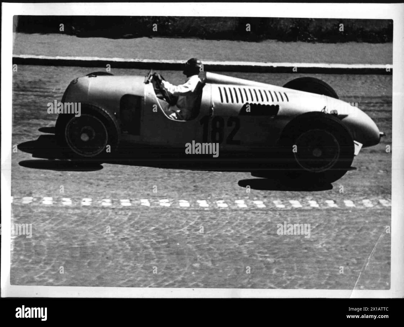 high street race in Vienna, The racing driver Jack moulding., 07.06. ...