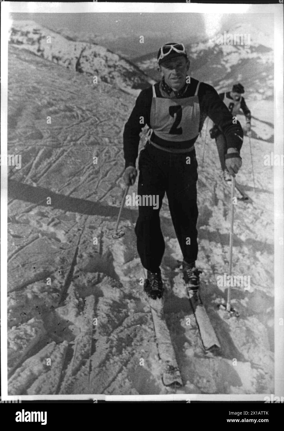 Germans and Wehrmacht ski championships in Kitzbuehel, The newbie master in the downhill ski run, Wills goatgrass., 26.02.1939 - 19390226 PD0019 - Rechteinfo: Rights Managed (RM) Stock Photo