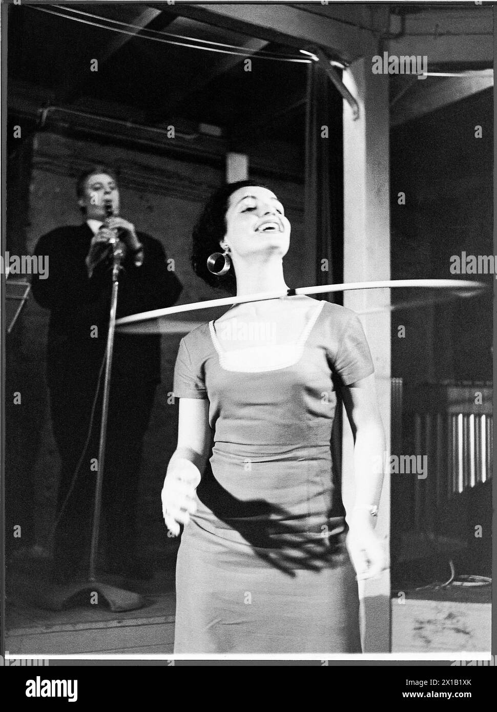 Black 1950s jazz musician hi-res stock photography and images - Alamy