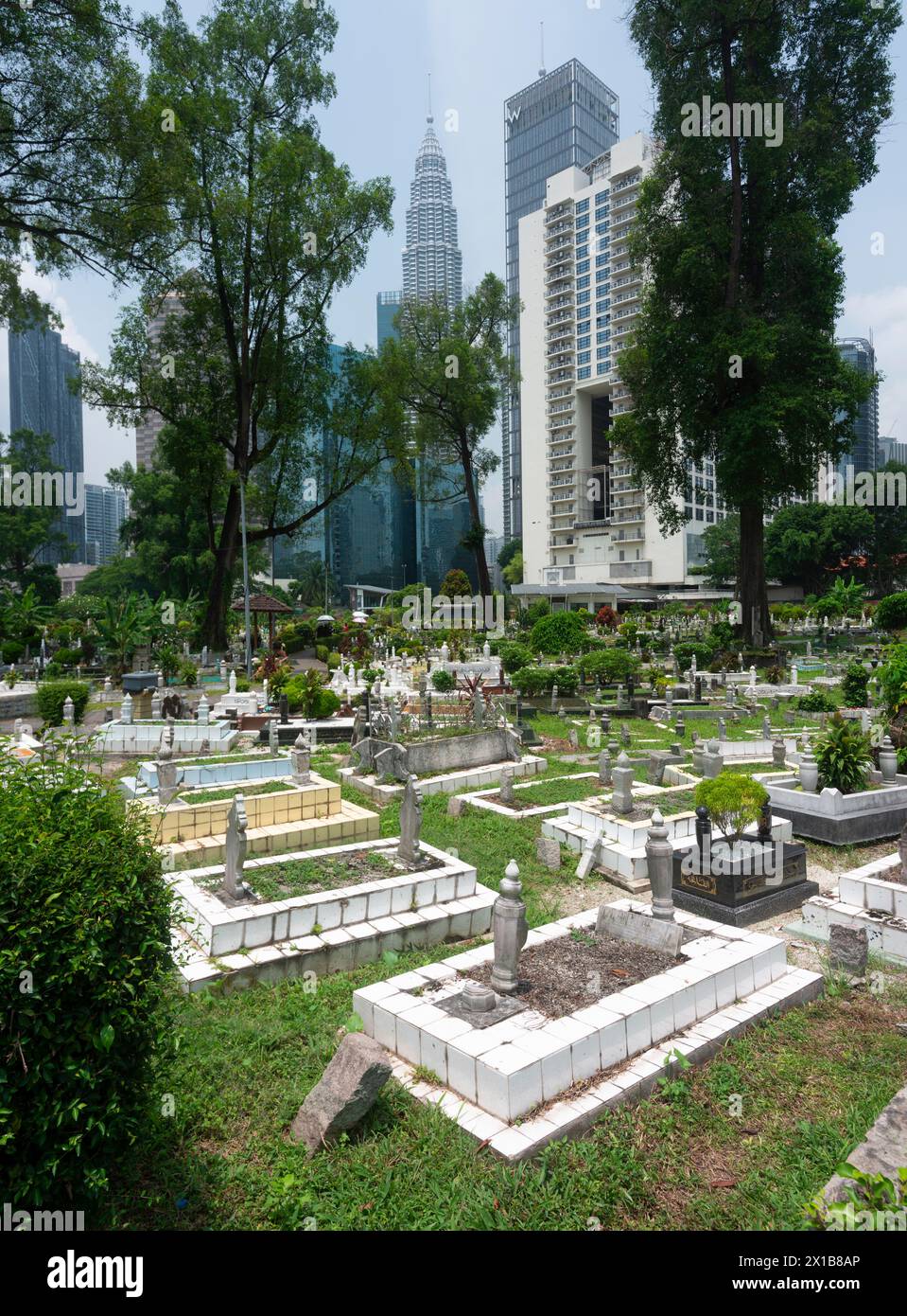 Kuala Lumpur,Malaysia-April 16 2023:Tucked away off Jln Ampang and split from Kampung Baru by a highway is one of KL's oldest Muslim burial grounds. I Stock Photo