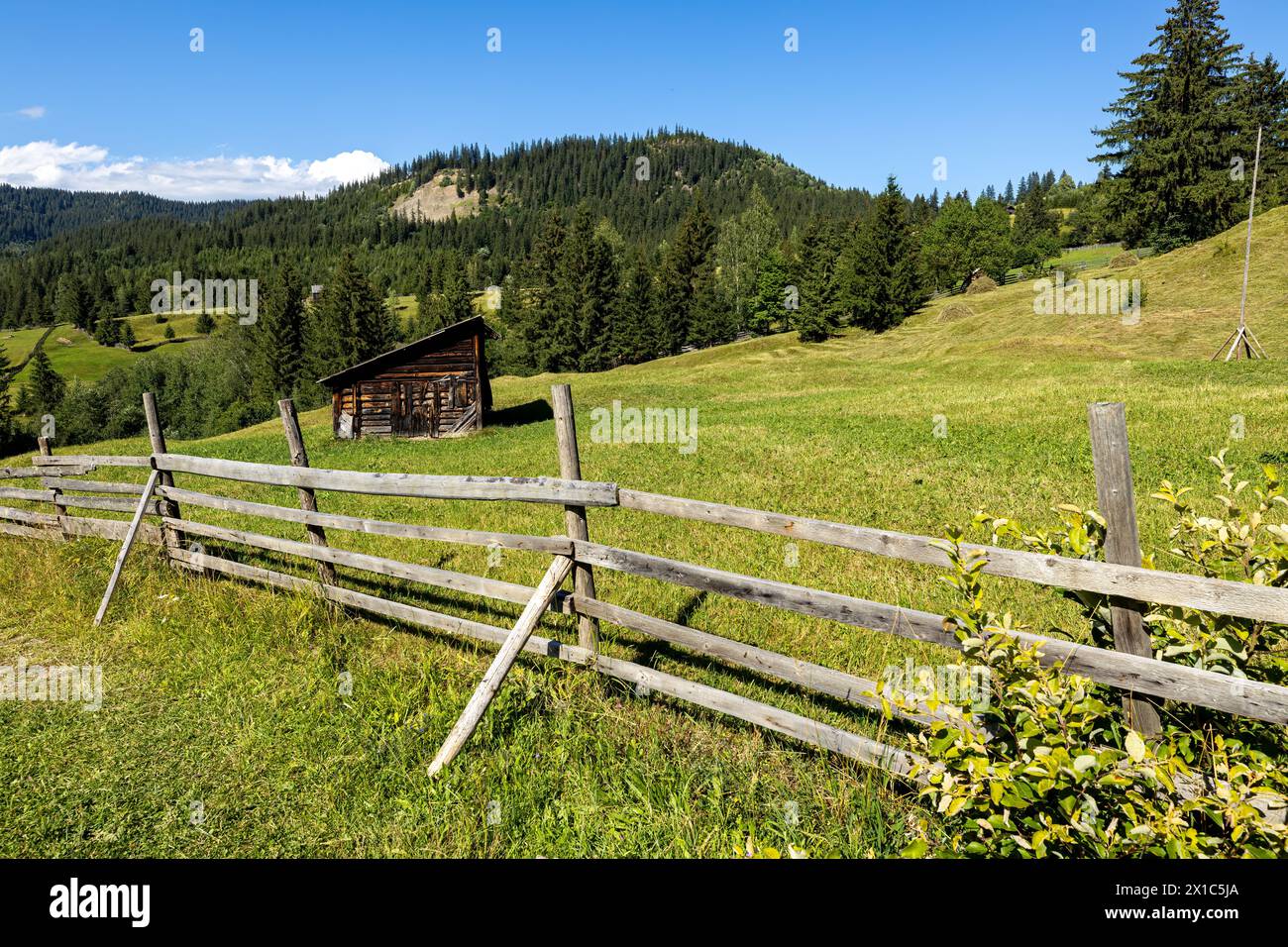 The landscape of the Carpathian Mountains in Romania Stock Photo - Alamy