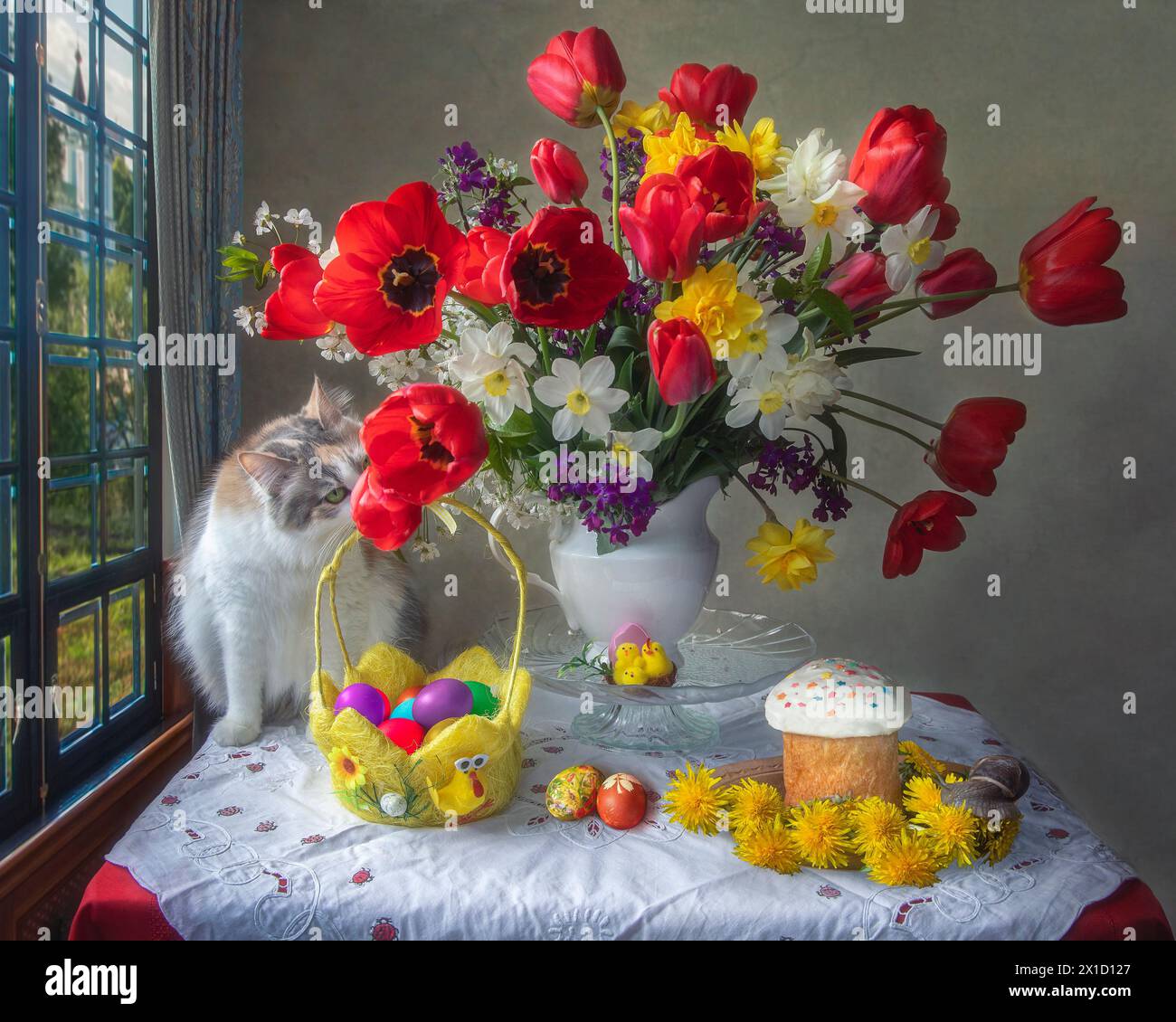 Easter still life with eggs and flowers Stock Photo - Alamy