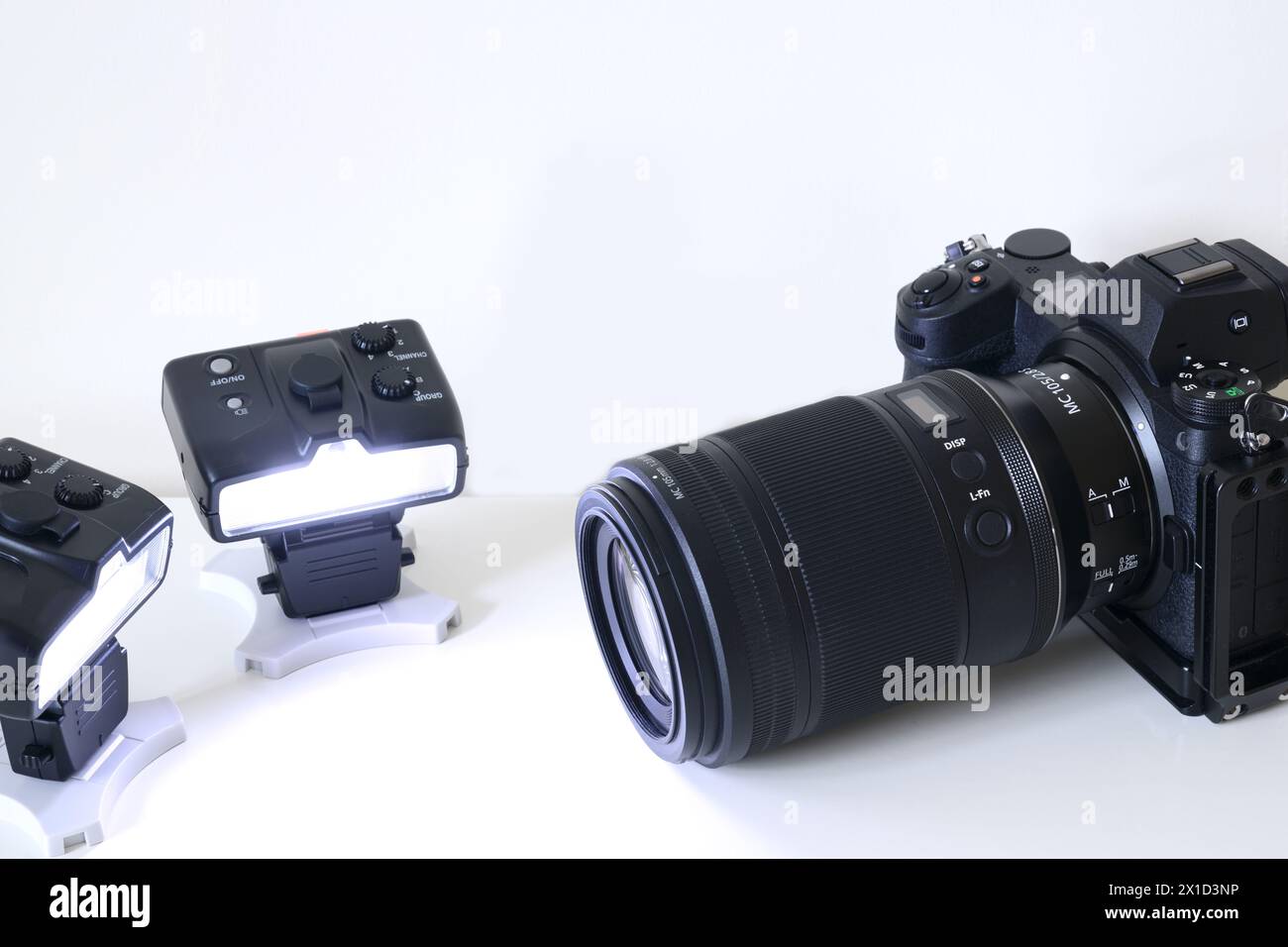 Image of a mirrorless interchangeable lens camera system and wirelessly