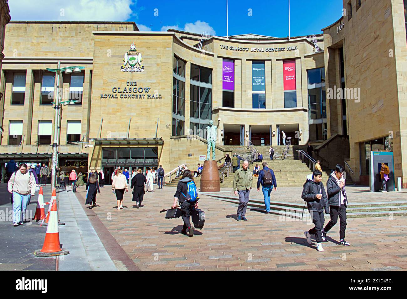 Glasgow, Scotland, UK. 16h April, 2024: UK Weather: Sunny in the city as people walked on the shopping capital and style mile of Scotland, Buchanan Street. Credit Gerard Ferry/Alamy Live News Stock Photo