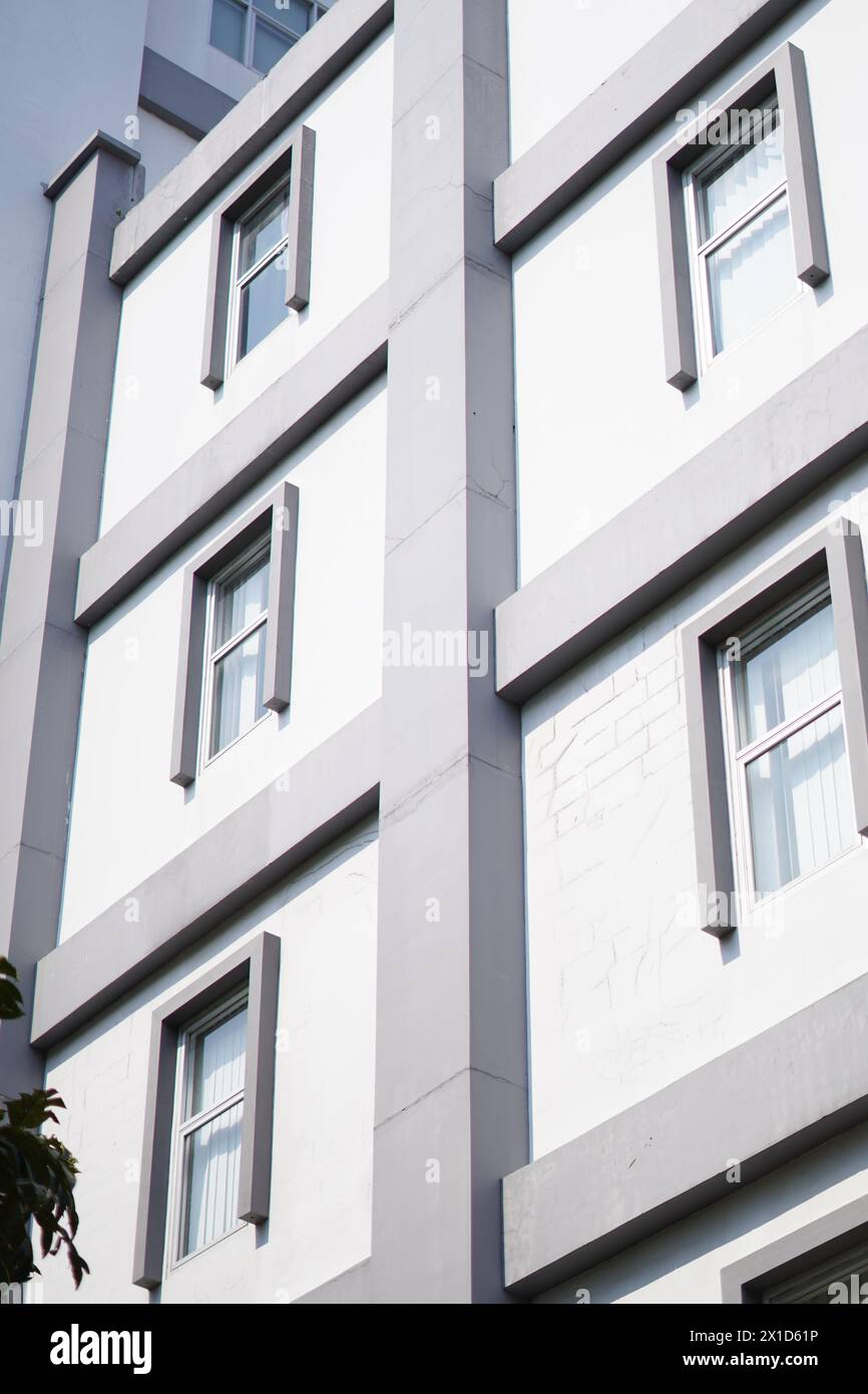 Large White Window Modern building large window hi-res stock photography and images - Alamy