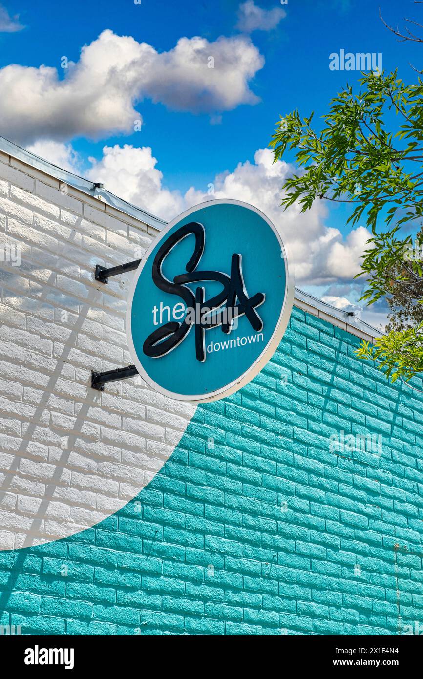 Modern spa logo design hi-res stock photography and images - Alamy