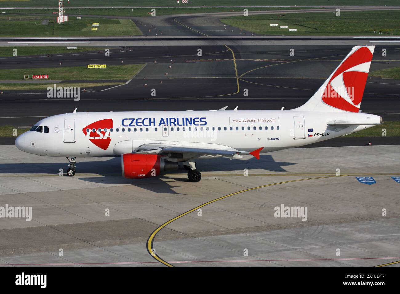 CSA Czech Airlines Airbus A319-100 (old livery) with registration