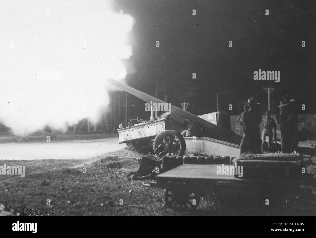 Testing American made shells in a 155mm Snyder gun at night at Aberdeen Proving Grounds ca. 1918 Stock Photo