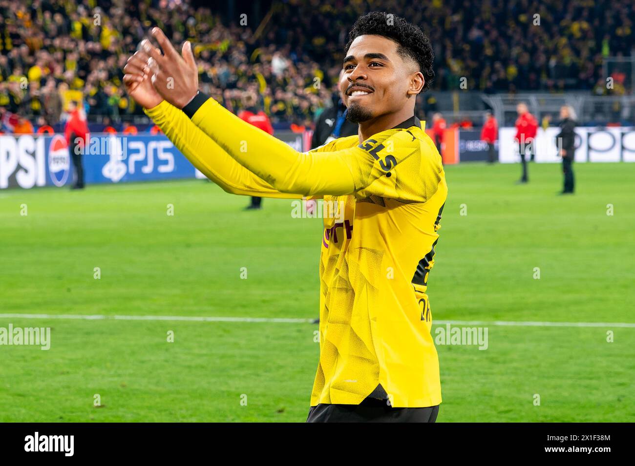 Dortmund, Germany. 16th Apr, 2024. DORTMUND, GERMANY - APRIL 16: Ian Maatsen of Borussia Dortmund applauds for the fans after the Quarter-final Second Leg - UEFA Champions League 2023/24 match between Borussia Dortmund and Atletico Madrid at Signal Iduna Park on April 16, 2024 in Dortmund, Germany. (Photo by Joris Verwijst/BSR Agency) Credit: BSR Agency/Alamy Live News Stock Photo