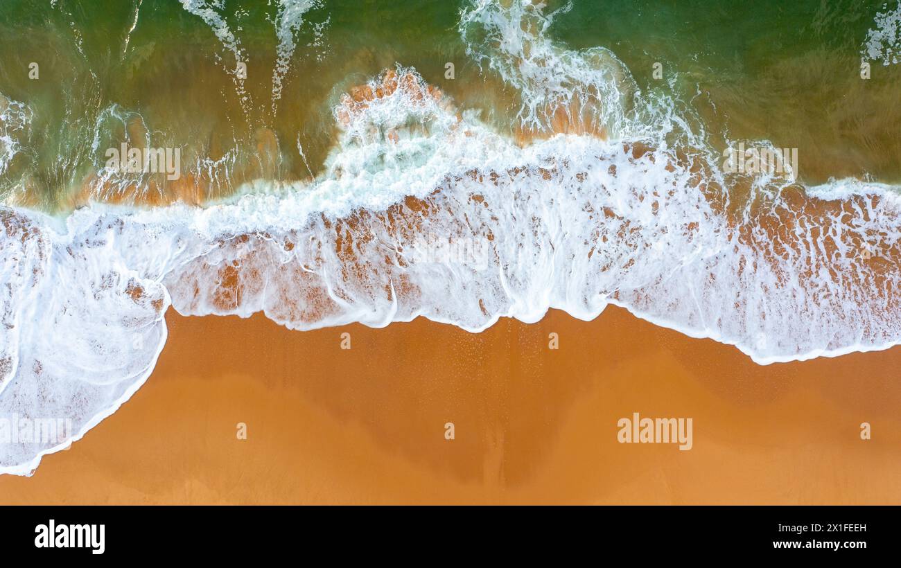 Aerial footage ocean foamy waves hi-res stock photography and images ...