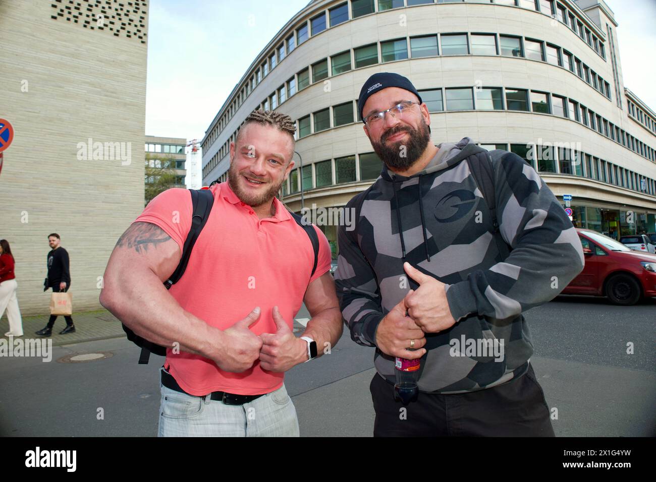 Cologne, Germany, April 12, 2024. Bodybuilders poses for spontaneous portraits. Stock Photo