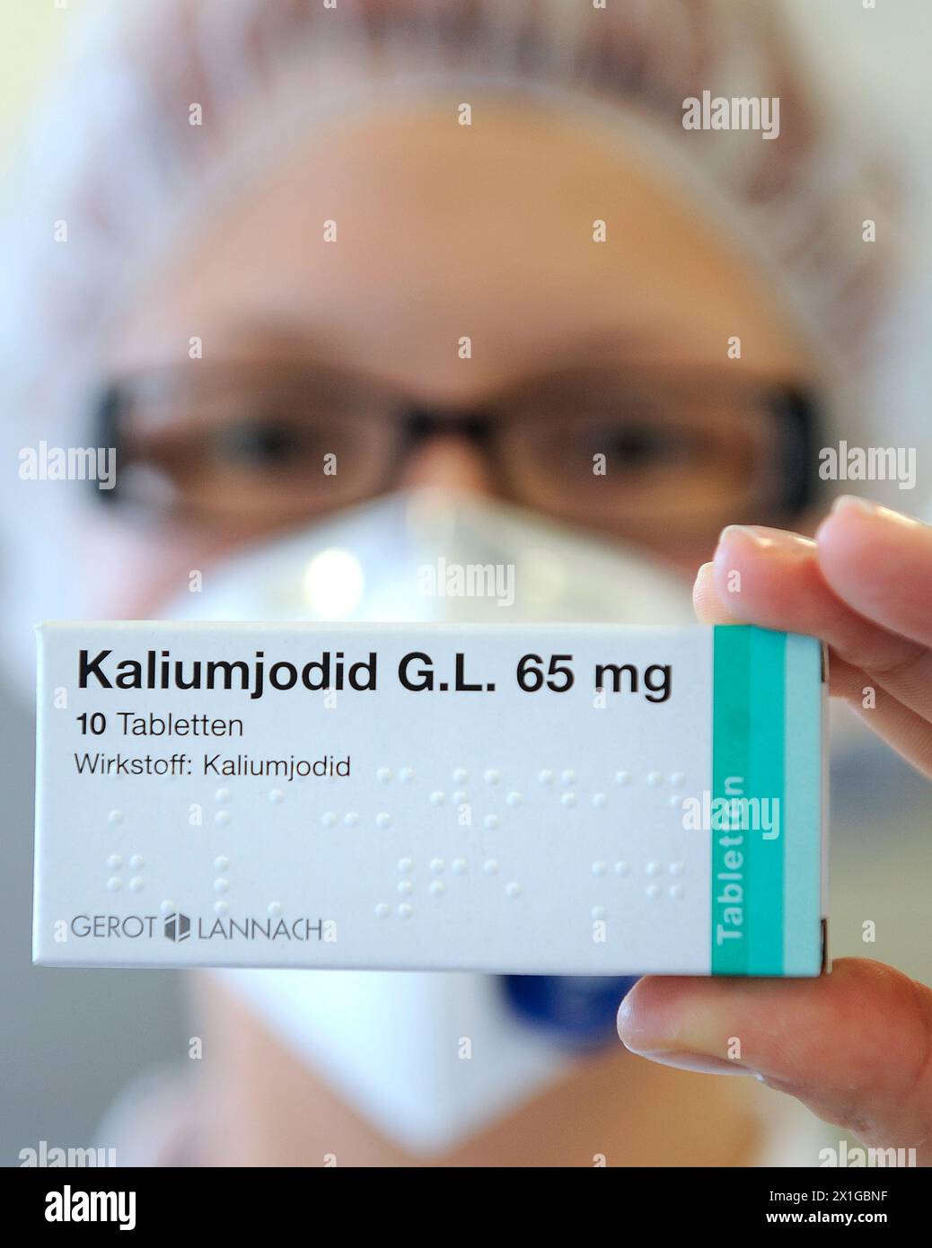 Feature - Illustration pictures of 'potassium iodide tablets': production of potassium iodide tablets, picture taken on Monday, March 21, 2011, in the company 'G.L.Pharma GmbH' in Lannach (Styria). - 20110321 PD7844 - Rechteinfo: Rights Managed (RM) Stock Photo