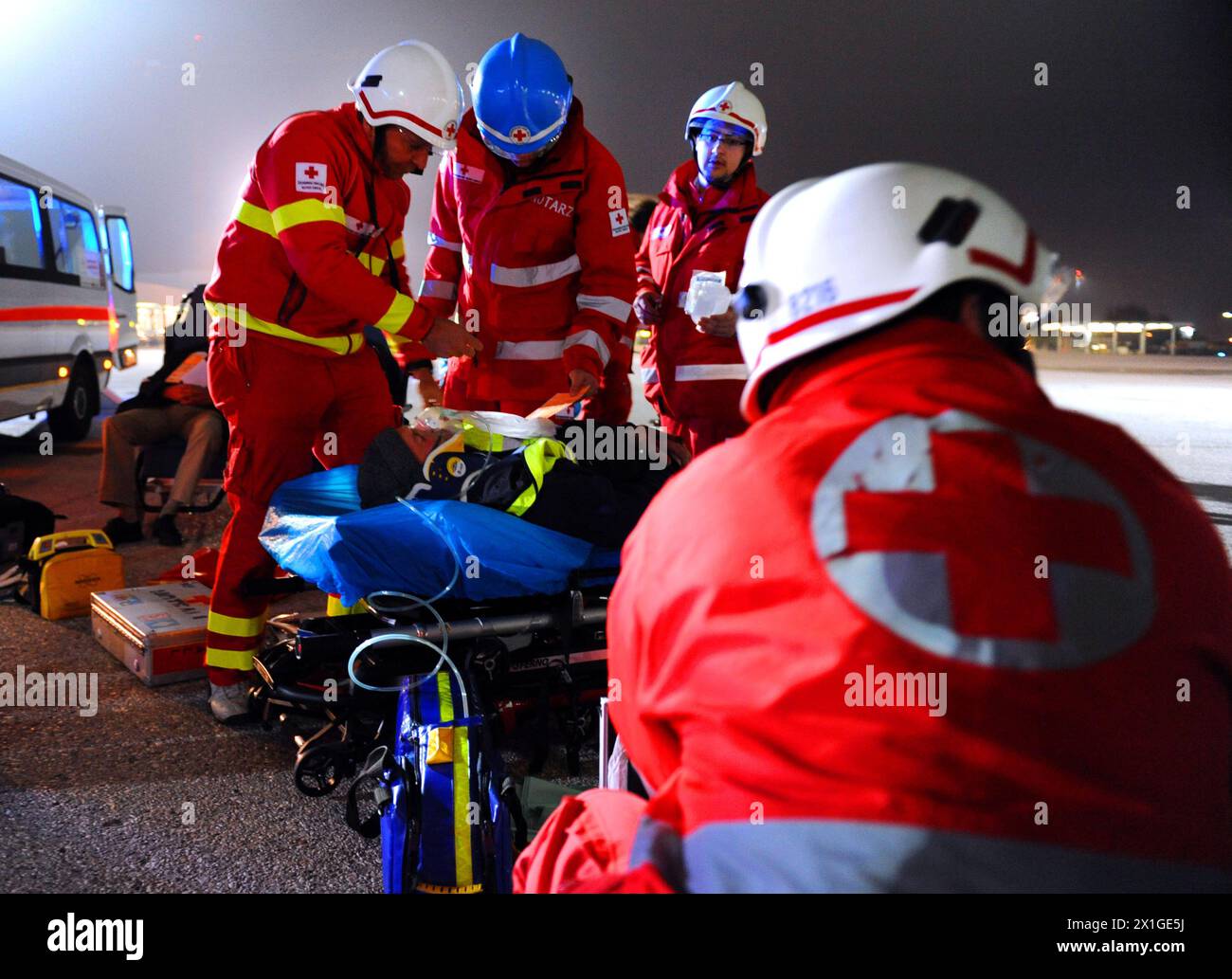Emergency Enercise Joint emergency exercise of firefighters, police, emergency rescue ...