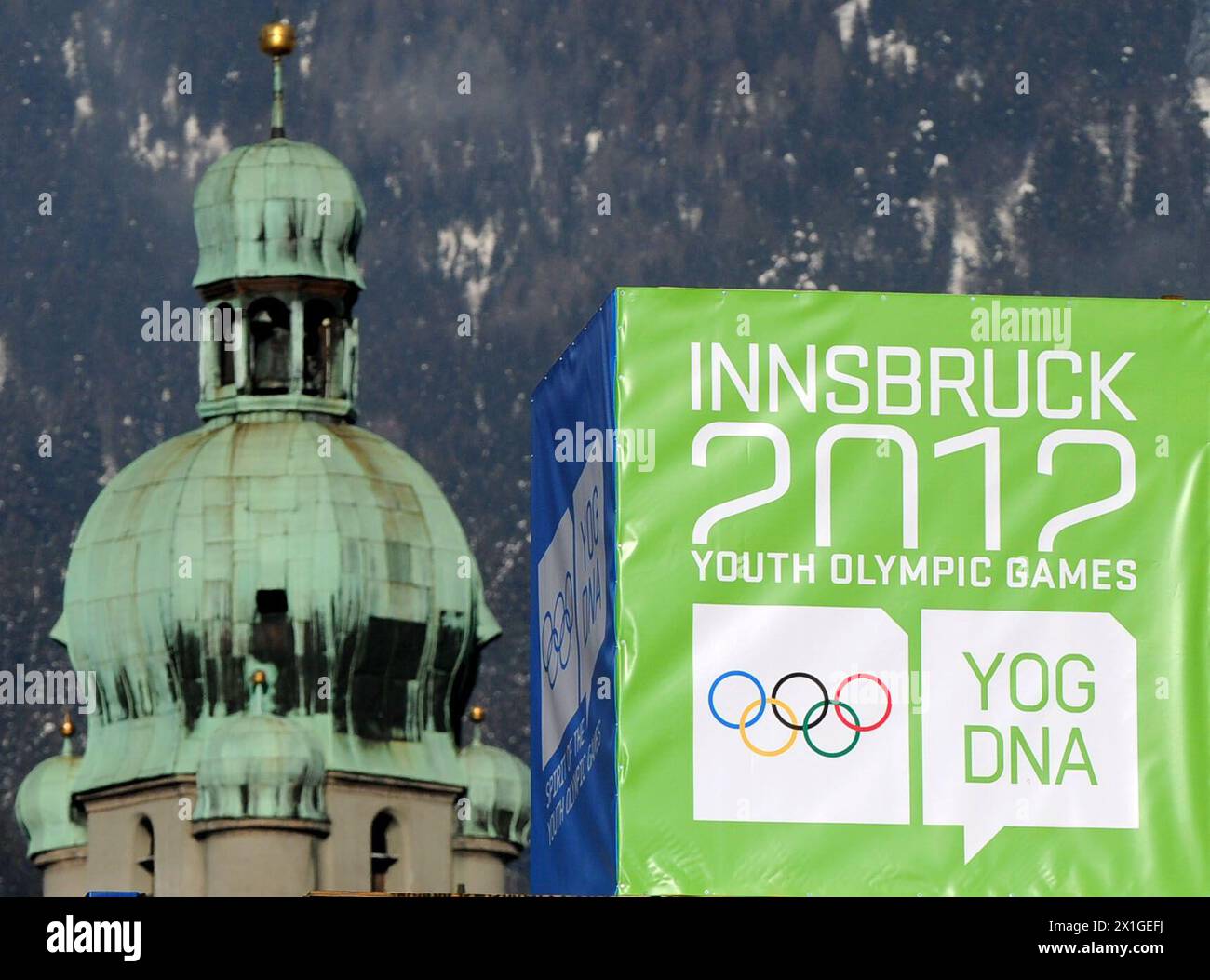 The first Winter Youth Olympic Games (YOG) take place from 13th to 22 January in Innsbruck, Austria. In the picture: a banner with the logo of the Youth Olympic Games in Innsbruck's Old Town. - 20120112 PD0676 - Rechteinfo: Rights Managed (RM) Stock Photo