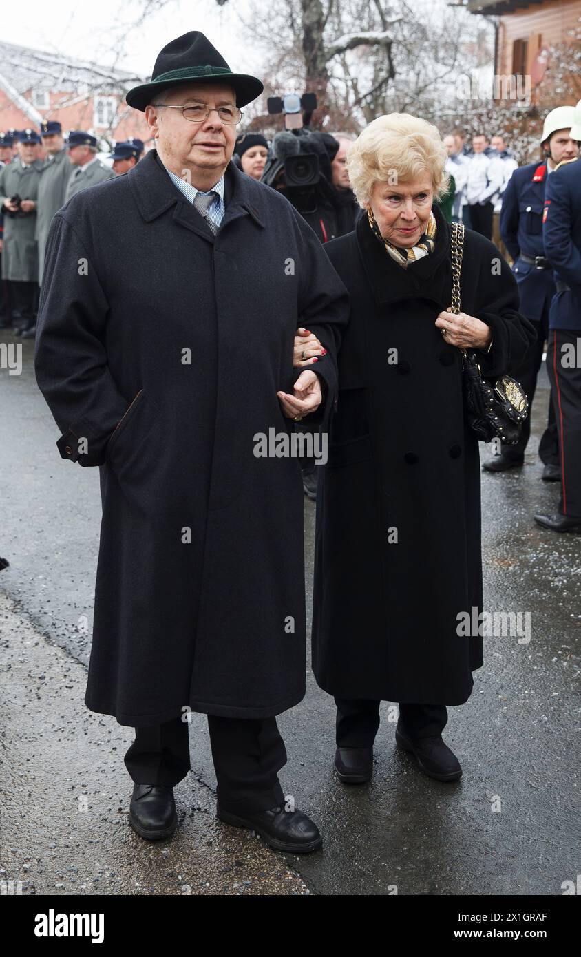 Guests pay their last respects during the memorial ceremony for the Austrian-Swiss actor and Oscar winner Maximilian Schell in his hometown Preitenegg, Austria, 08 February 2014. Maximilian Schell died after a surgery on 01 February 2014. - 20140208 PD3648 - Rechteinfo: Rights Managed (RM) Stock Photo