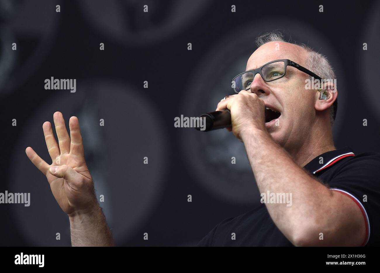 St.Poelten, Austria - US singer Greg Graffin of the punk-rock band 'Bad Religion' gestures during a concert at the Frequency 2015 festival in St. Poelten on 20th August 2015. The festival runs from 20 to 22 August. - 20150820 PD3716 - Rechteinfo: Rights Managed (RM) Stock Photo