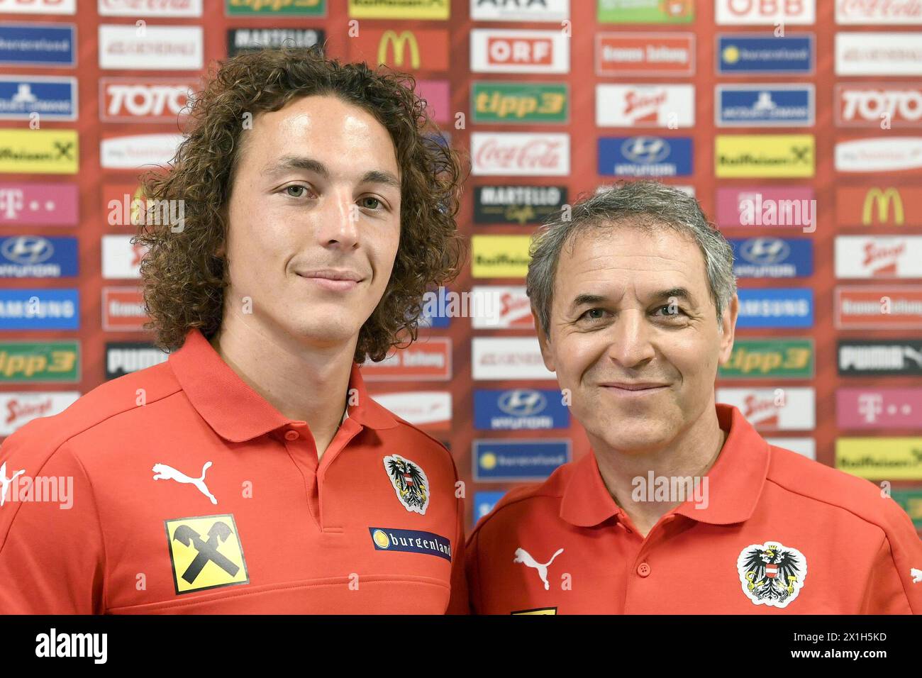 Julian Baumgartlinger during press conference prior to the world cup qualifying match in Georgia in Vienna, Austria, on 30 th August 2016. PICTURE: Julian Baumgartlinger and Marcel Koller - 20160830 PD1367 - Rechteinfo: Rights Managed (RM) Stock Photo