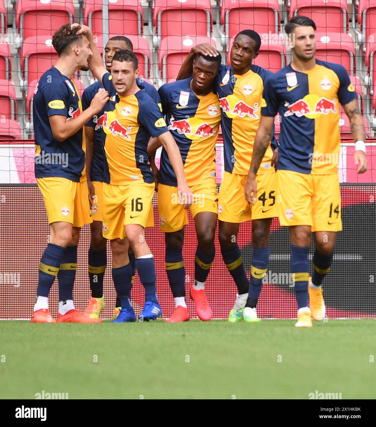 Daka hi-res stock photography and images - Page 4 - Alamy