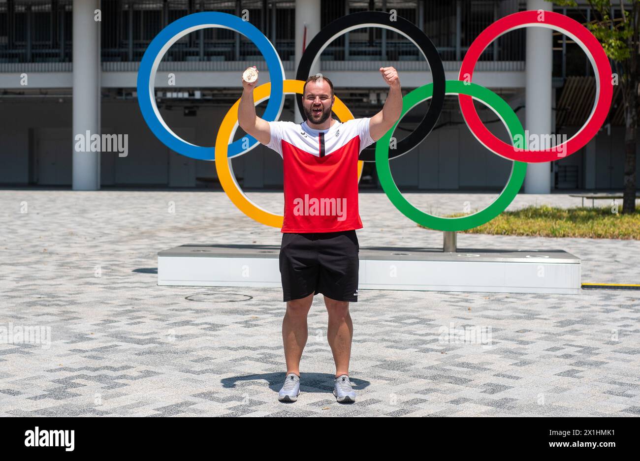 Lukas Weißhaidinger (AUT) on Sunday, August 1st, 2021, with the bronze medal after the official award ceremony for the discus competition of the Olympic Games in Tokyo, Japan. - 20210801 PD6313 - Rechteinfo: Rights Managed (RM) Stock Photo