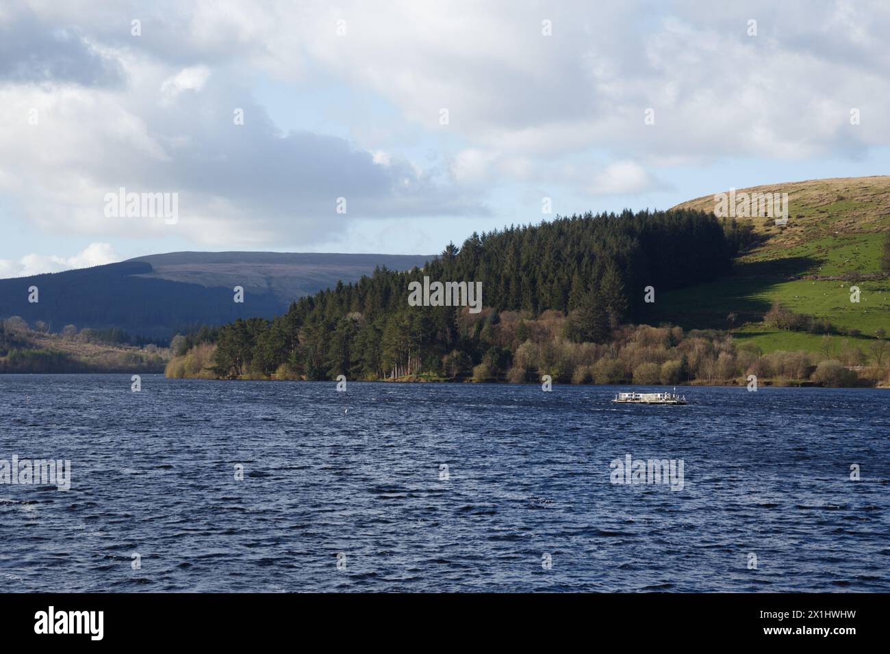 Pontsticill reservoir, Merthyr Tydfil, South Wales. 16 April '24.  UK weather: Sunny afternoon in the region today.  Credit: Andrew Bartlett/Alamy Live News Stock Photo