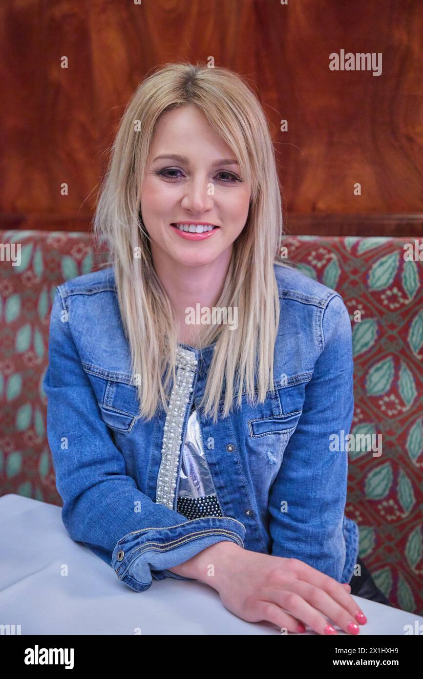 Melissa naschenweng hi-res stock photography and images - Alamy