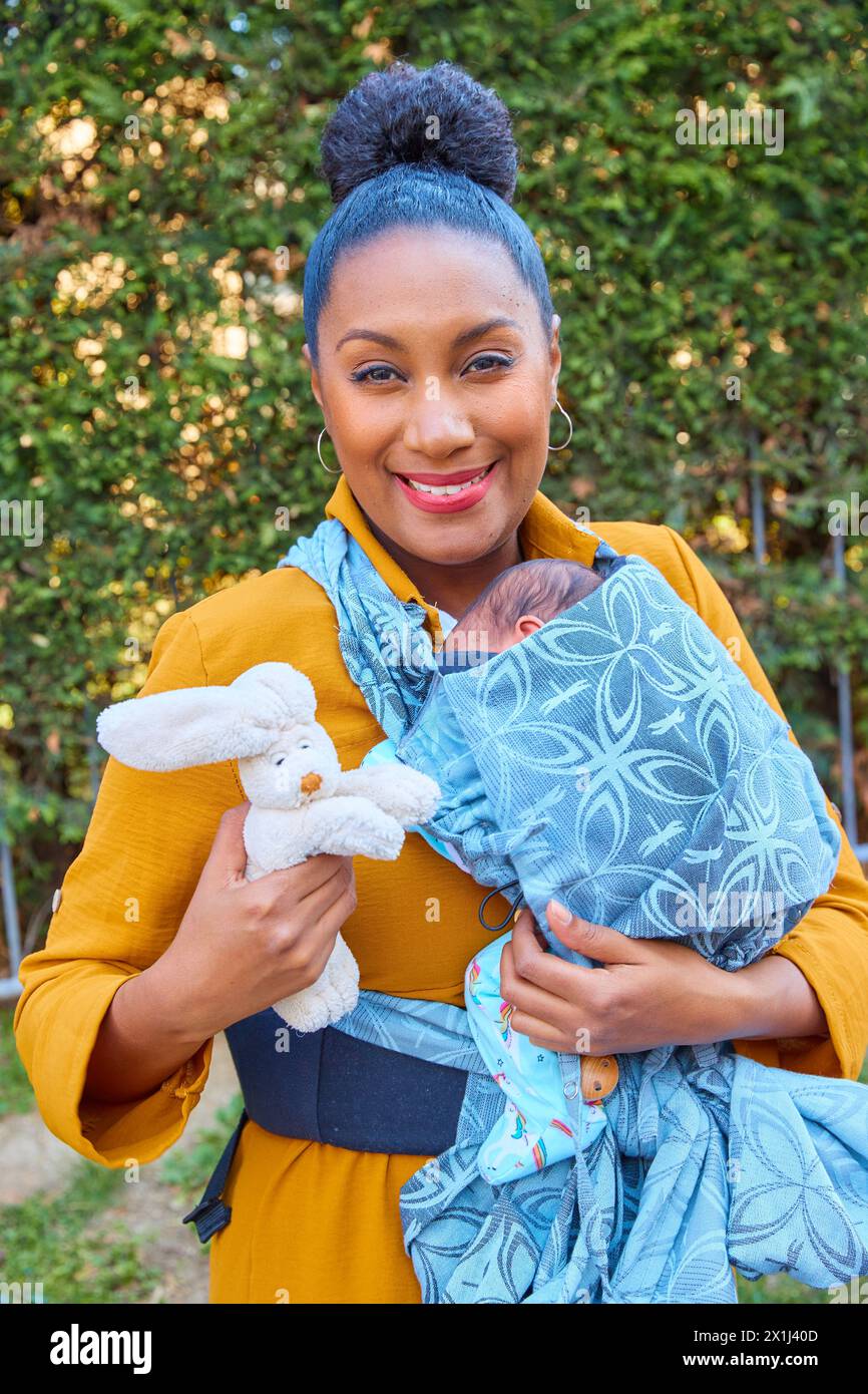 Ana Milva GOMES with baby (child) Isabella Rose, Easter 2020, on April 9, 2020 in Vienna, Austria. - 20200409 PD10618 - Rechteinfo: Rights Managed (RM) Stock Photo