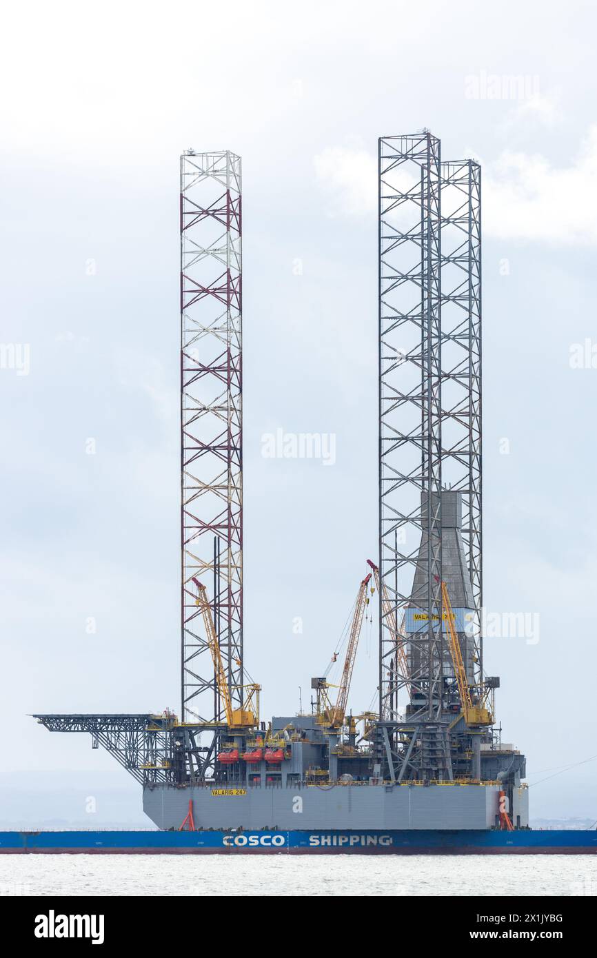 MV Xin Guang Hua is a semi-submersible heavy-lift ship operated by COSCO Shipping Stock Photo