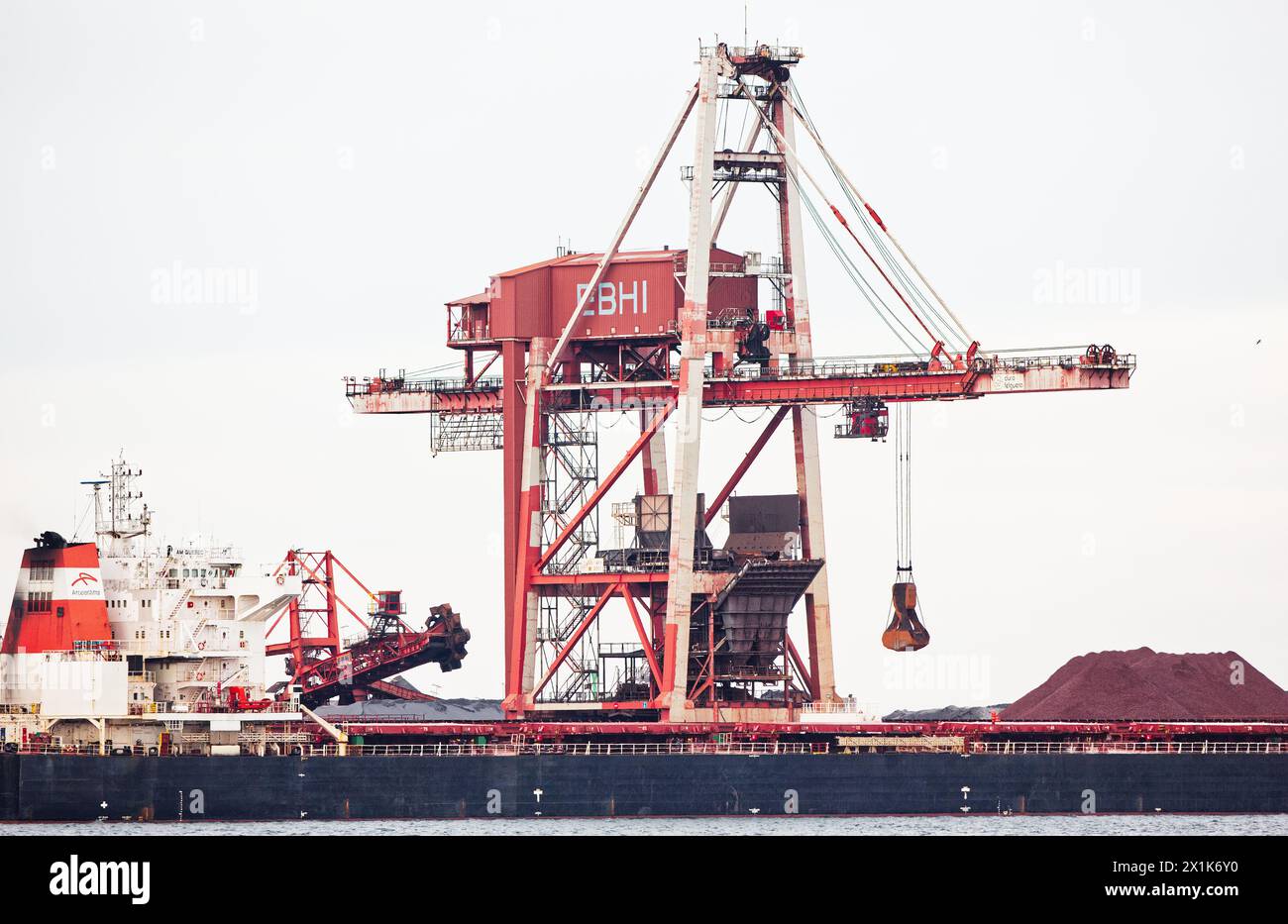 Gijón, Asturias, Spain. Musel Port. mineral discharge Stock Photo