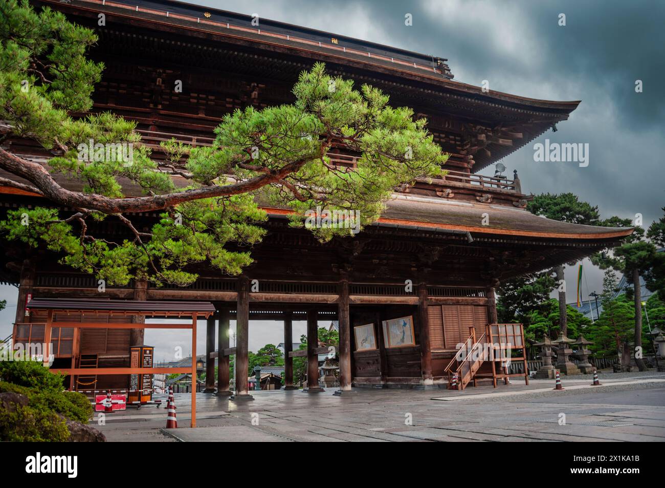 Zenkoji Temple, Nagano, Japan Stock Photo - Alamy