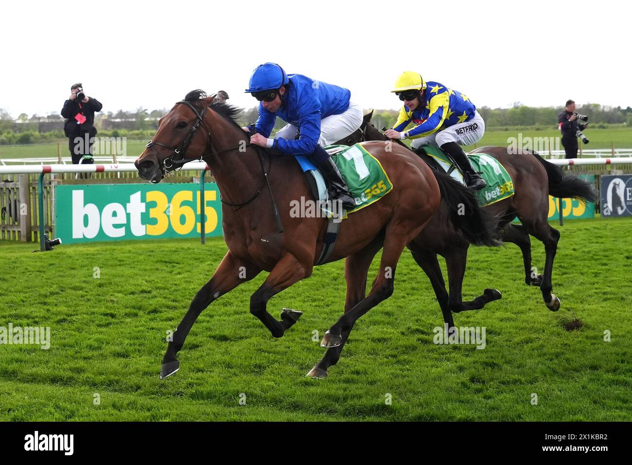 Ottoman Fleet ridden by jockey William Buick (left) on their way to winning the Bet365 Earl Of Sefton Stakes on day two of the bet365 Craven Meeting at Newmarket Racecourse. Picture date: Wednesday April 17, 2024. Stock Photo