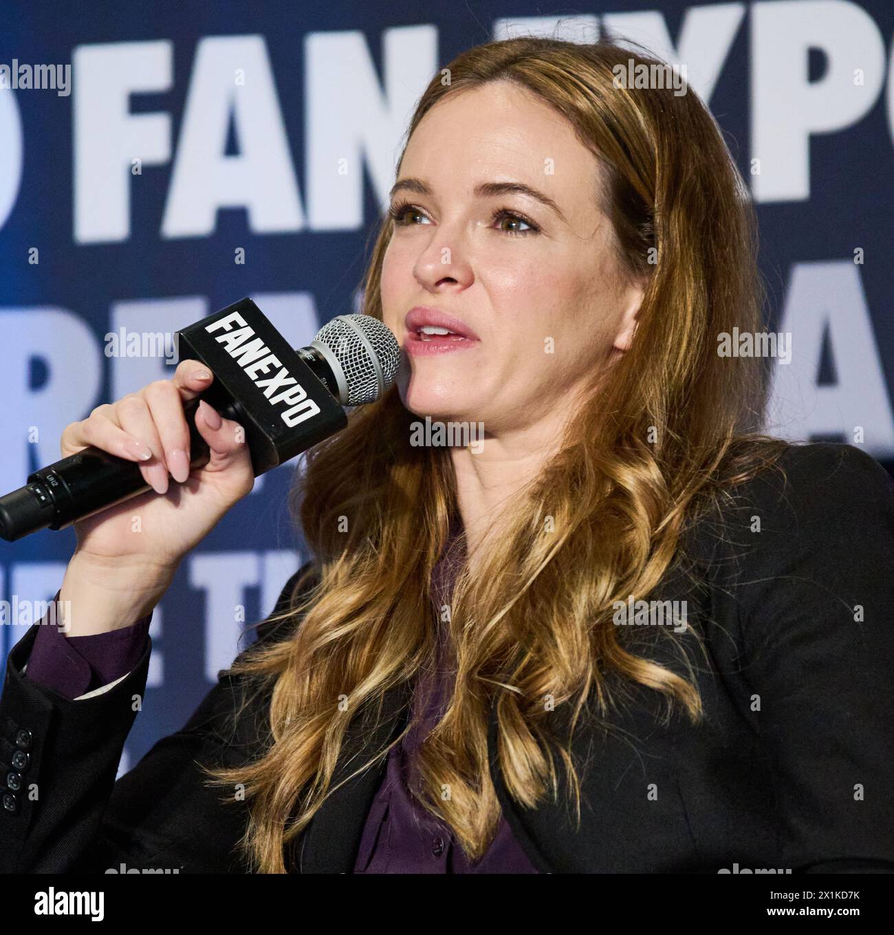 Danielle panabaker hires stock photography and images Alamy
