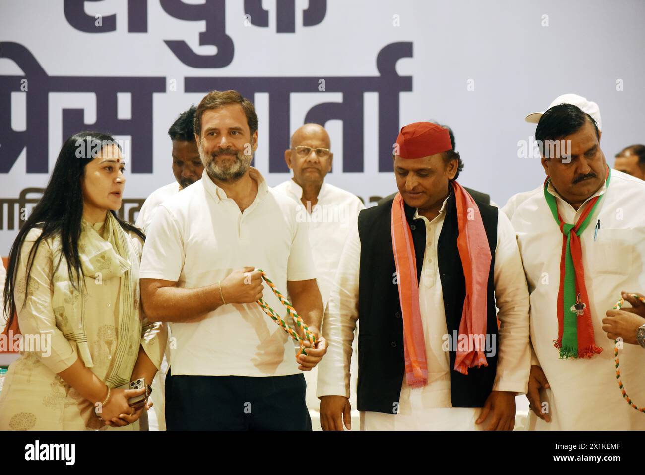 Gaziabad, Uttar Pradesh, India. 17th Apr, 2024. Congress leader Rahul Gandhi stands with his party candidate from Gaziabad Dolly Sharma (left) with Samajwadi Party leader Akhilesh Yadav after a joint press conference addressed by the two INDIA coalition partners at Gaziababad in Uttar Pradesh. (Credit Image: © Sondeep Shankar/Pacific Press via ZUMA Press Wire) EDITORIAL USAGE ONLY! Not for Commercial USAGE! Stock Photo