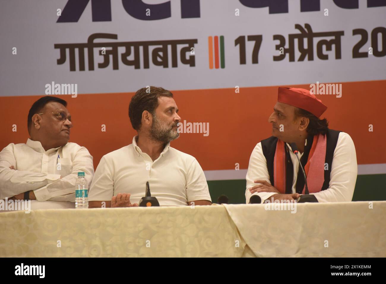 Gaziabad, Uttar Pradesh, India. 17th Apr, 2024. Congress leader Rahul Gandhi speaks as Samajwadi Party leader Akhilesh Yadav listens as the two INDIA coalition partners came together for a joint press conference at Gaziababad in Uttar Pradesh. Congress party Uttar Pradesh chief Avinash Pande is seen on extreme left. (Credit Image: © Sondeep Shankar/Pacific Press via ZUMA Press Wire) EDITORIAL USAGE ONLY! Not for Commercial USAGE! Stock Photo