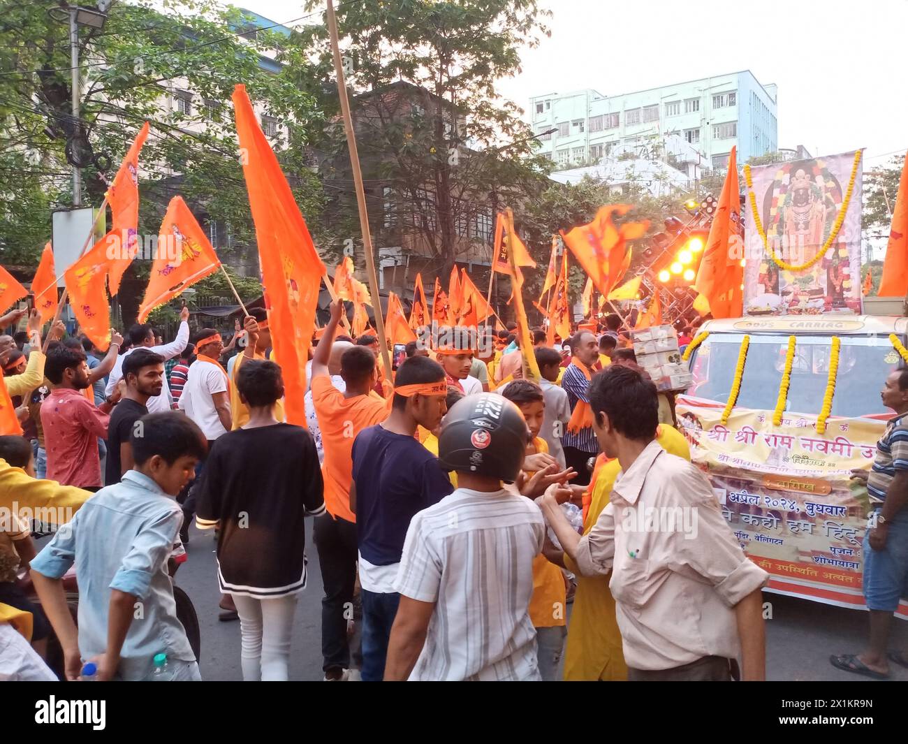 Kolkata, India. 17th April, 2024.People kolkata celebrating Ram Navami