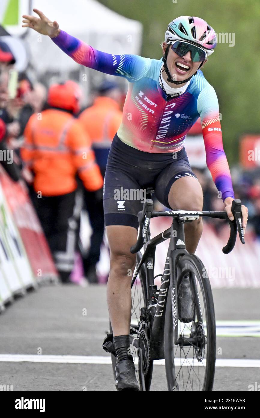 Huy, Belgium. 17th Apr, 2024. Polish Katarzyna Niewiadoma of Canyon-SRAM celebrates after winning the women's race of the 'La Fleche Wallonne', one day cycling race (Waalse Pijl - Walloon Arrow), 146 km with start and finish in Huy, Wednesday 17 April 2024. BELGA PHOTO ERIC LALMAND Credit: Belga News Agency/Alamy Live News Stock Photo