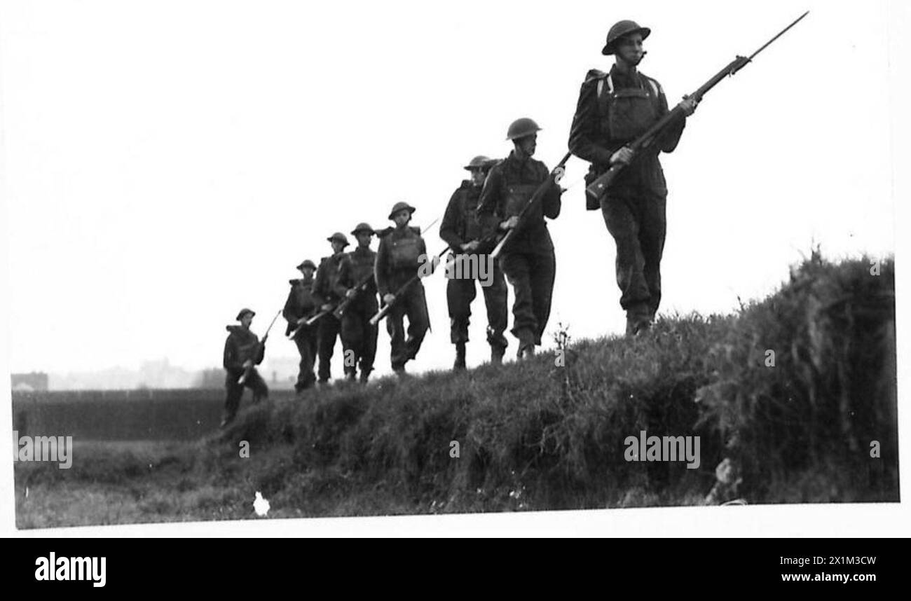 Army bayonet training Black and White Stock Photos & Images - Alamy