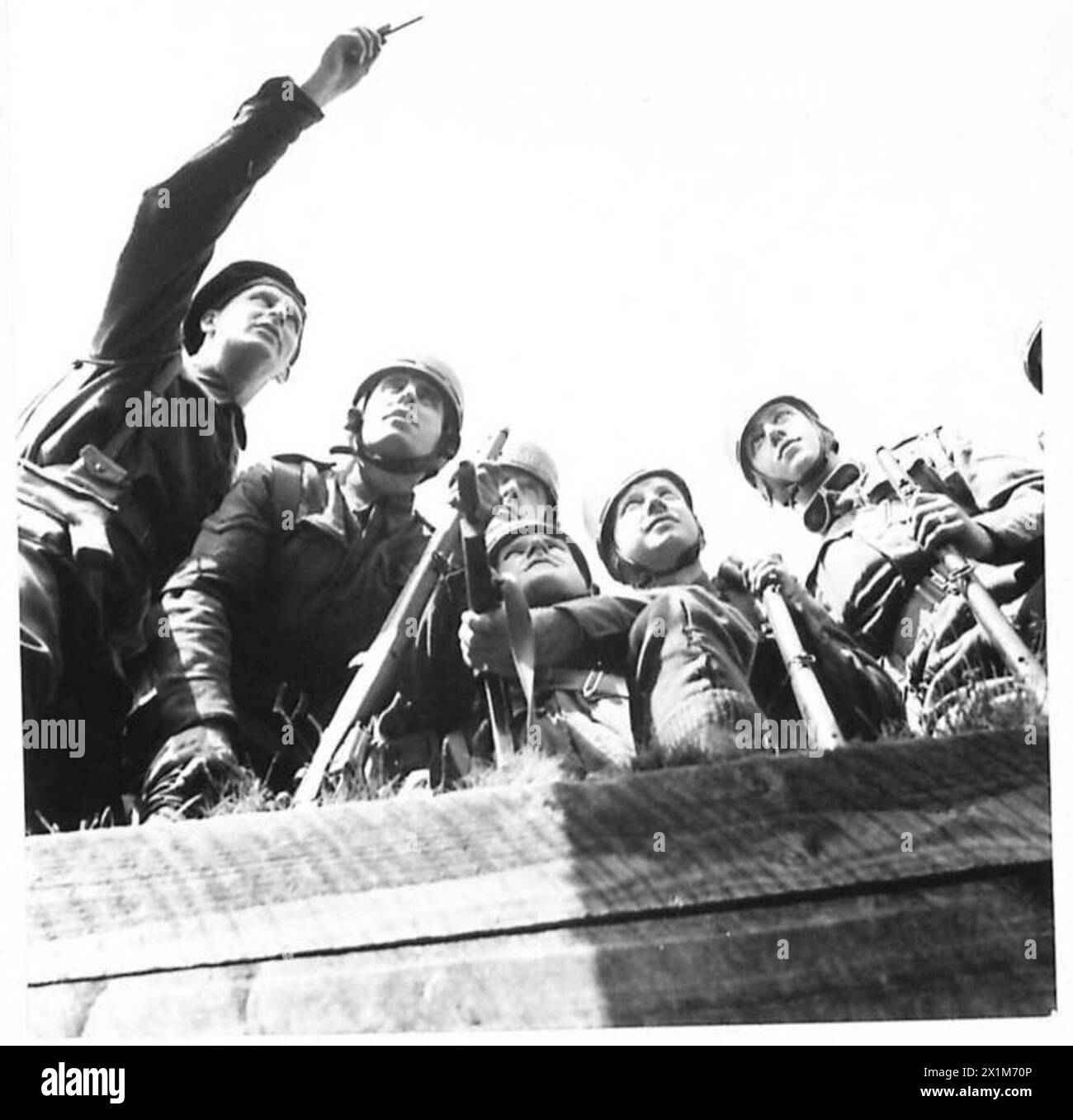 Angle view shows tank hi-res stock photography and images - Alamy