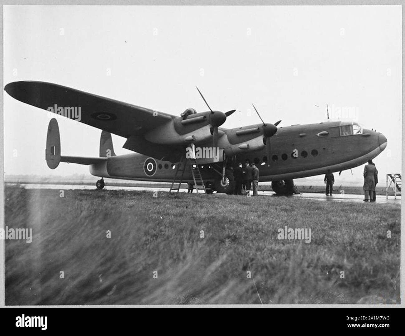 THE AVRO YORK : FIRST PICTURES - 11455. Picture (issued 1943) shows ...