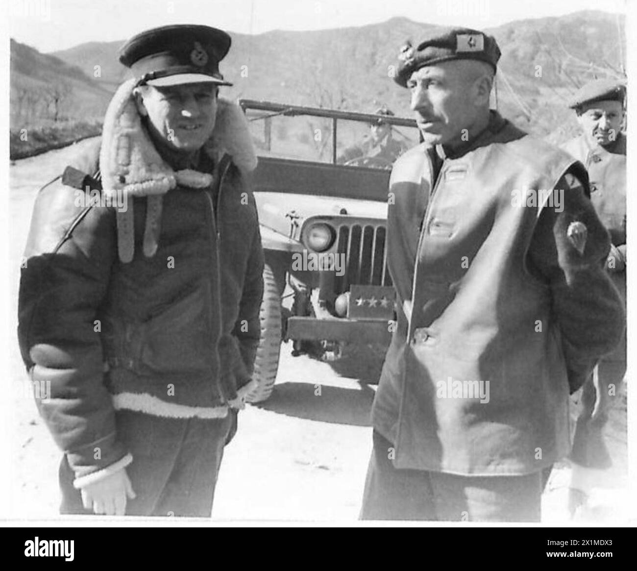 Lieut. General Sir John Harding, 13 Corps Commander, visits the Italian ...
