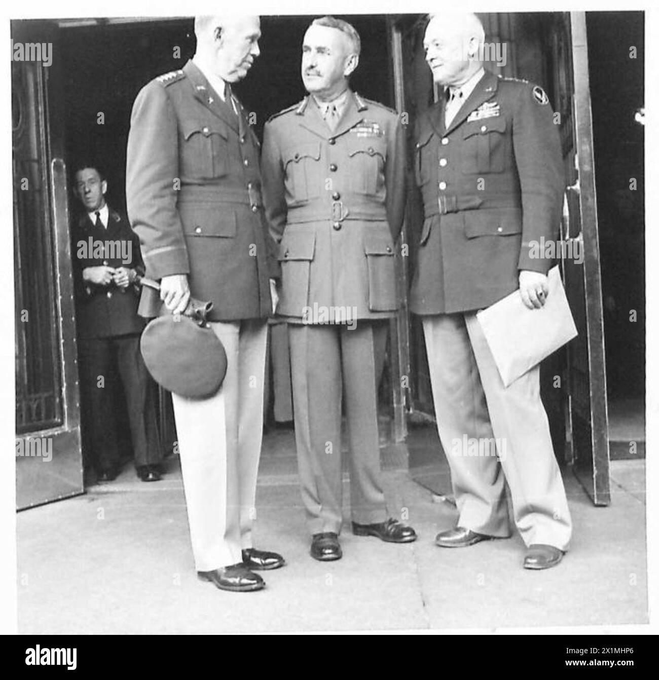 MR. WINSTON CHURCHILL IN QUEBEC - Left to right - General Marshall [U.S.A. Army Chief of Staff] General Sir John Laverack [Chief of the Australian General Staff] General Arnold [Chief of Staff, U.S.A. Air Force], British Army Stock Photo