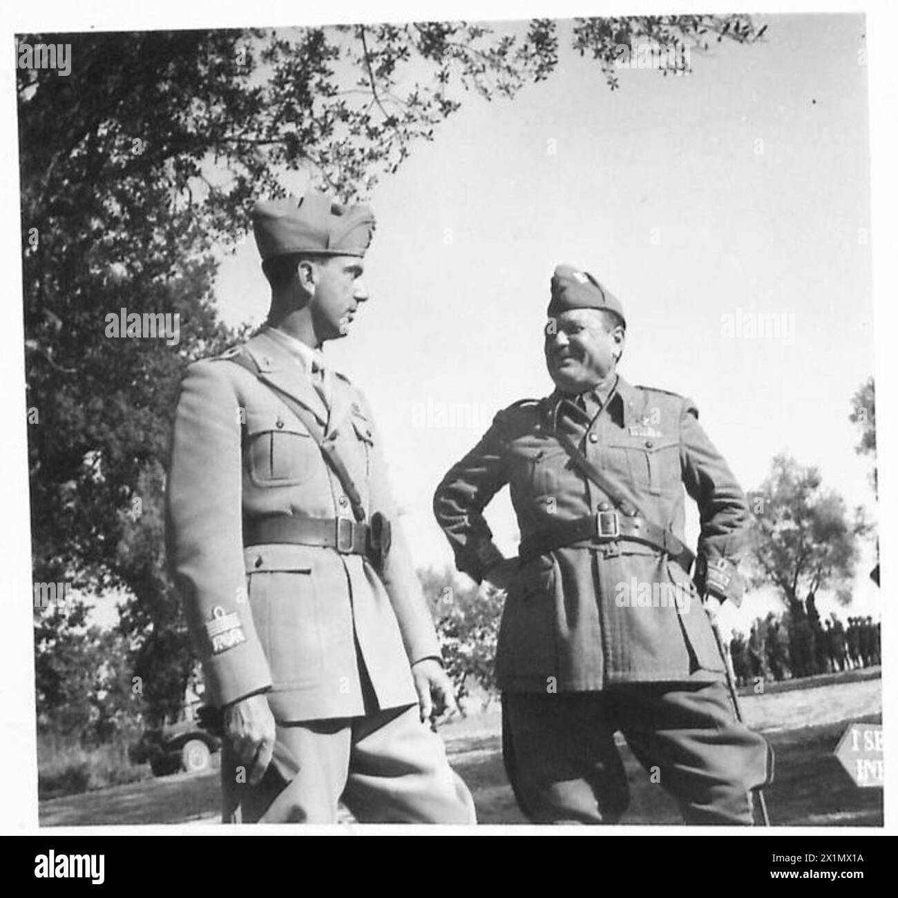 HRH PRINCE UMBERTO OF ITALY - Prince Umberto visits units of the Italian Corps of Liberation at Sparanise. On arrival HRH chats with the Divisional General, Guiseppe Cortesse, British Army Stock Photo