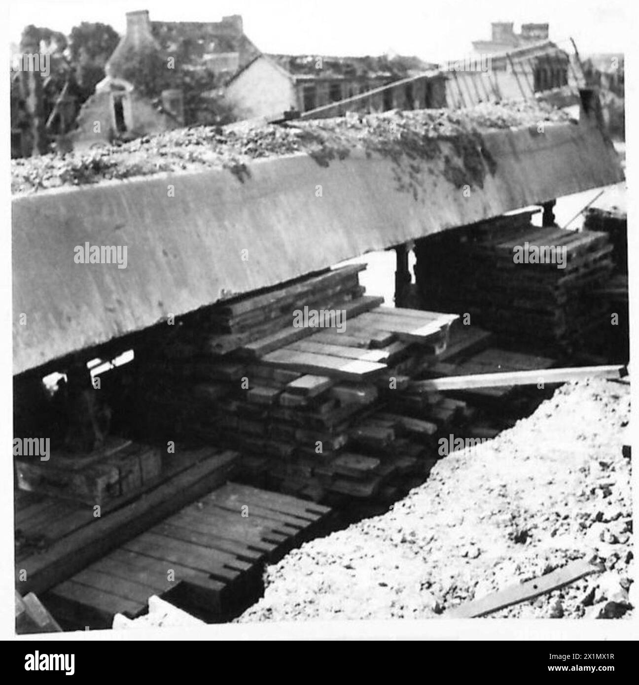 War zone infrastructure Black and White Stock Photos & Images - Alamy