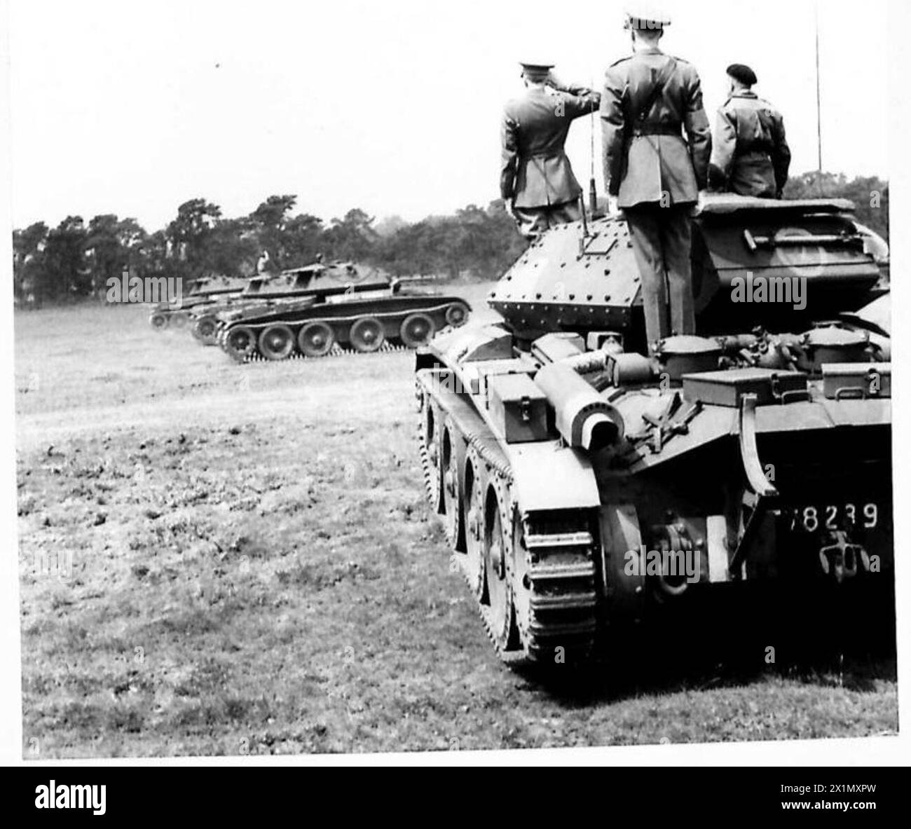 The Divisional Commander inspects a new armoured brigade as Covenanter ...