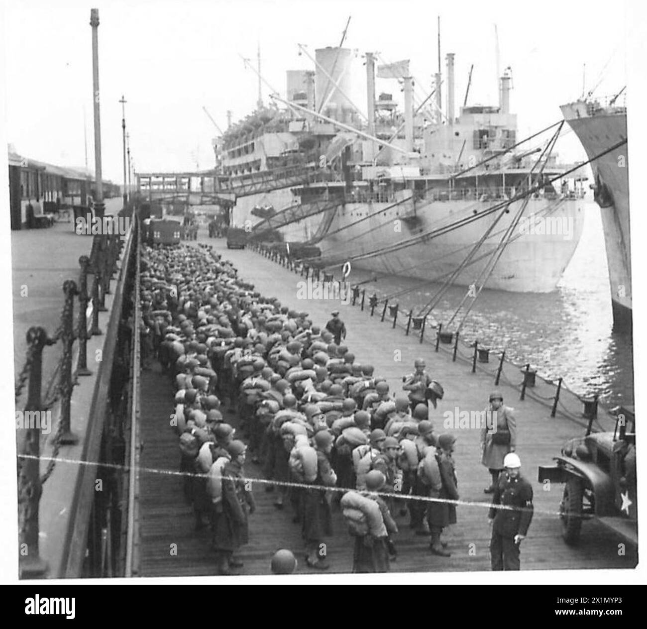 Arrival of american troops hi-res stock photography and images - Alamy