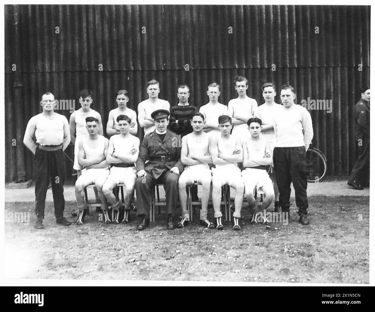 GROUPS - The R.A.O.C. Boy ' s Technical School Boxing Team, British Army Stock Photo