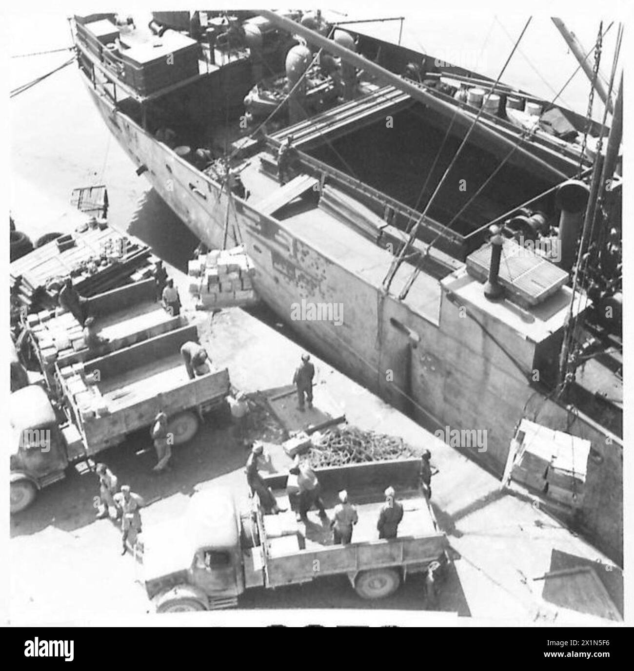 British Compo Rations Birds eye view supervision Black and White Stock Photos & Images - Alamy