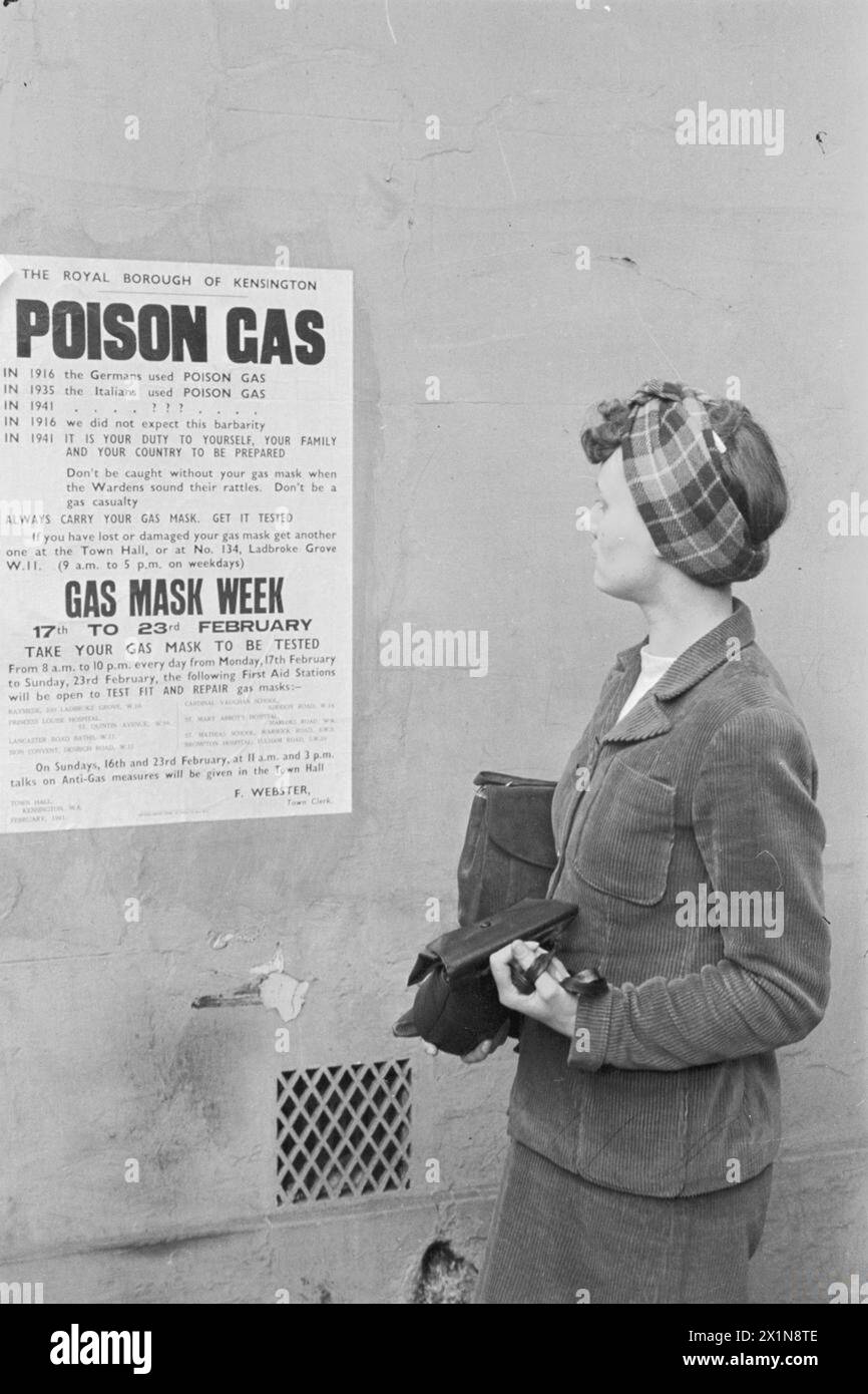World war gas mask warning hi-res stock photography and images - Alamy