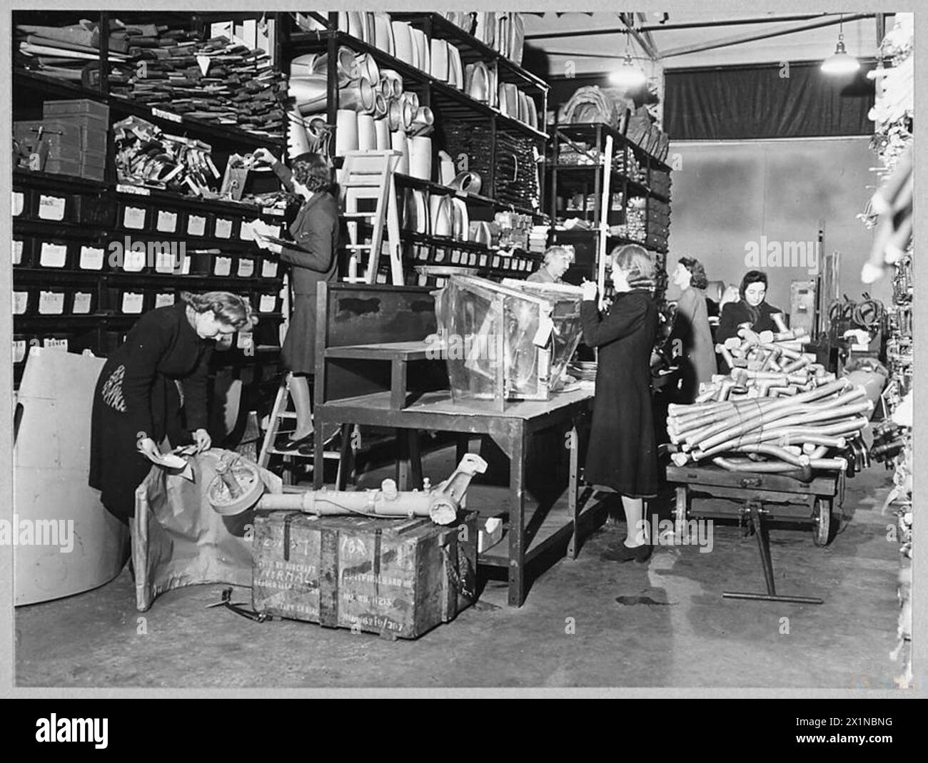 Aviation spare parts team hi-res stock photography and images - Alamy