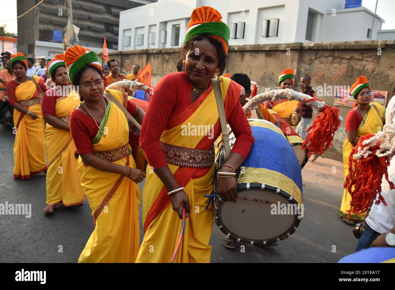 Kolkata, India. 17th Apr, 2024. Hindu devotees hold the idol of Lord ...